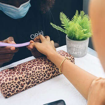 4 Undeniable Reasons You Need to get Good Manicure & Pedicure