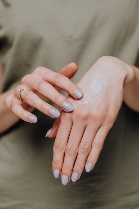 Basic Dos and Don’ts for Easy Nail Care